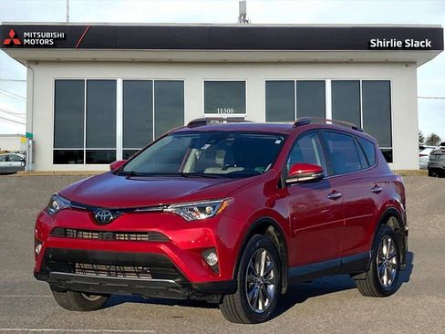 Used 2017 Toyota RAV4 Limited image 1
