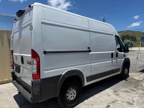Used 2019 RAM ProMaster 2500 FWD image 3