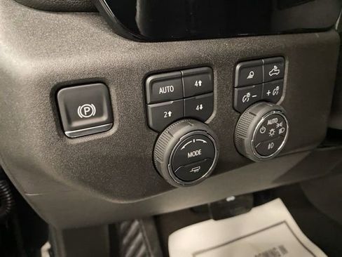 Used 2026 Chevrolet Silverado 1500 High Country w/ Midnight Edition AWD/4WD image 32