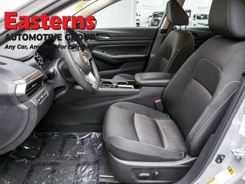 Used 2024 Nissan Altima 2.5 SV image 13