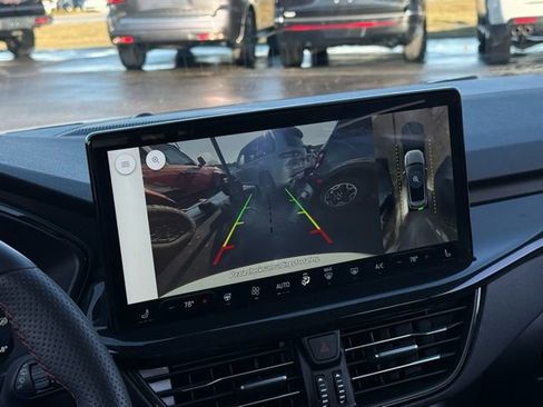 Used 2023 Ford Escape ST-Line Select w/ Tech Pack #2 image 3