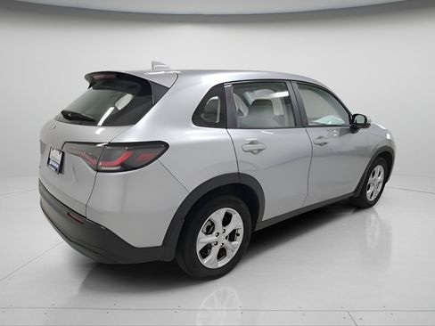 Used 2024 Honda HR-V LX image 6