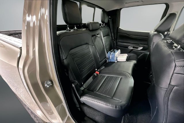 New 2026 Ford Ranger Lariat w/ Black Appearance Package AWD/4WD image 10