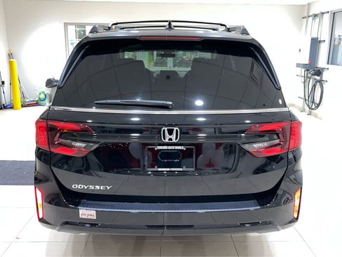Used 2026 Honda Odyssey EX-L image 7