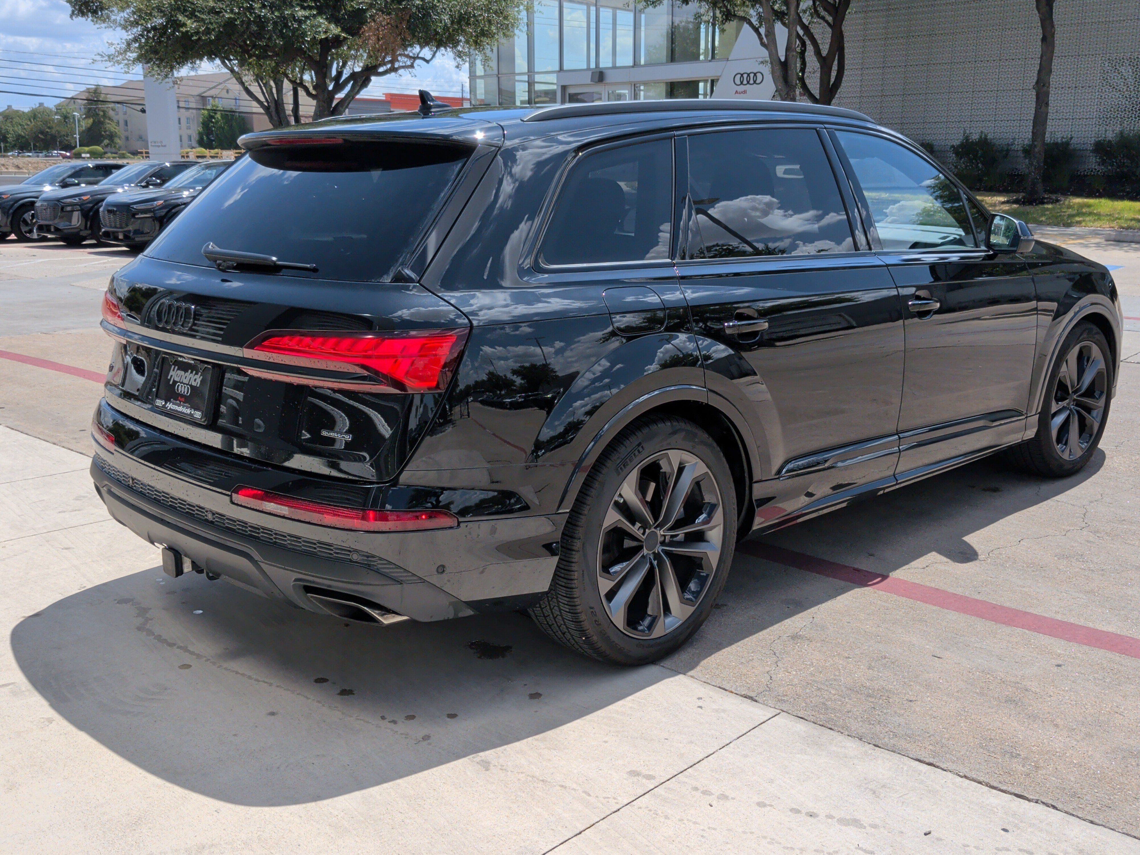 Used 2026 Audi Q7 3.0T Premium Plus w/ Premium Plus Package AWD/4WD image 9