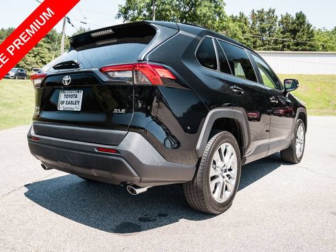 Certified 2023 Toyota RAV4 XLE Premium FWD image 8