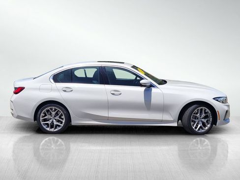 Used 2025 BMW 330i xDrive Sedan AWD/4WD image 3