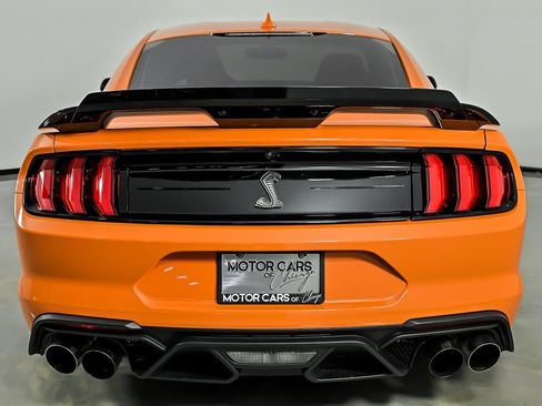 Used 2021 Ford Mustang Shelby GT500 w/ Technology Package RWD image 9