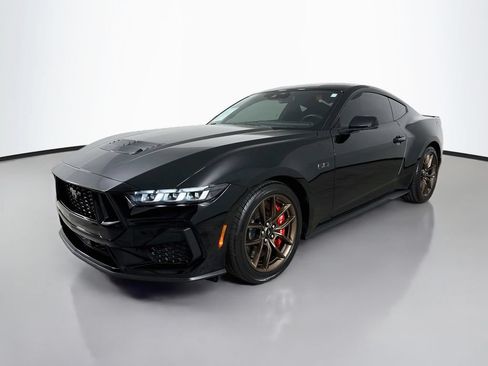 Used 2024 Ford Mustang GT Premium RWD image 3