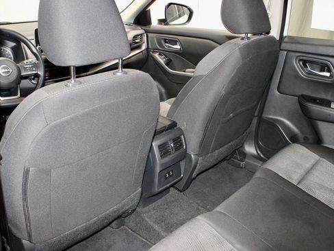 Used 2024 Nissan Rogue SV AWD/4WD image 20