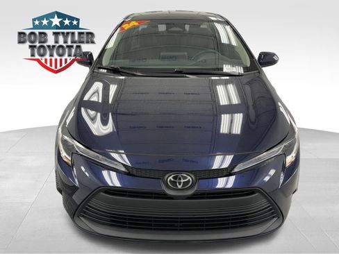 Used 2024 Toyota Corolla LE image 3