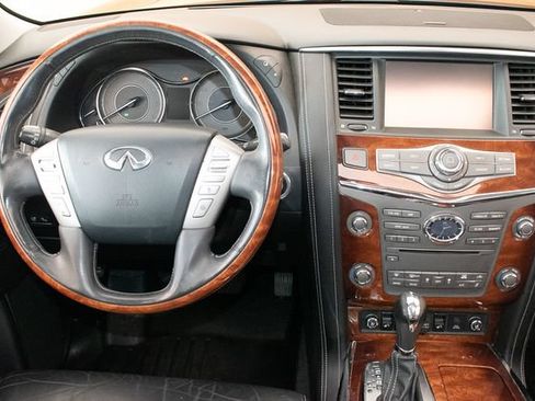 Used 2017 INFINITI QX80 4WD w/ Deluxe Technology Package image 18