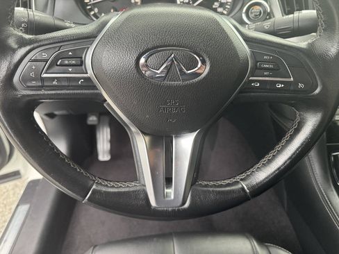 Used 2020 INFINITI Q60 3.0t Luxe RWD image 12