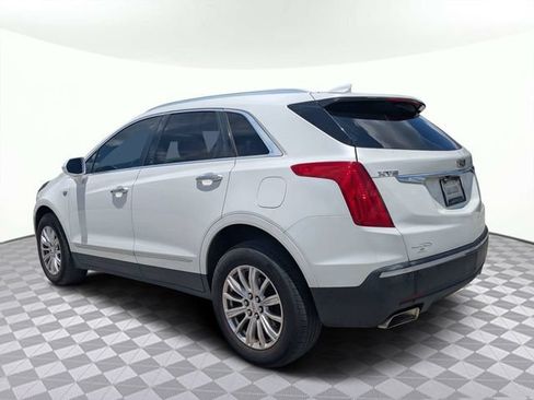 Used 2017 Cadillac XT5 FWD image 6