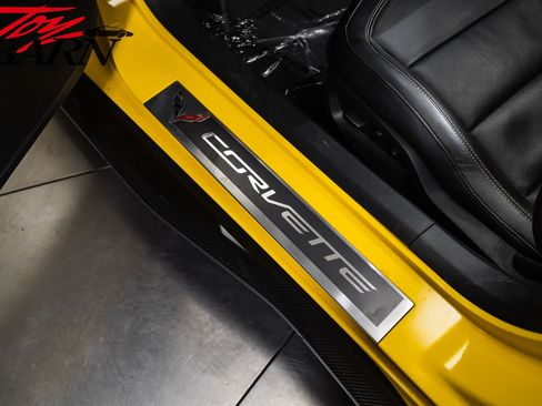 Used 2016 Chevrolet Corvette Z06 w/ 3LZ Preferred Equipment Group RWD image 34