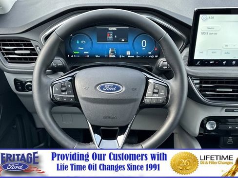 New 2025 Ford Escape SE w/ PHEV Premium Package image 11