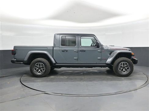 New 2025 Jeep Gladiator Rubicon image 2