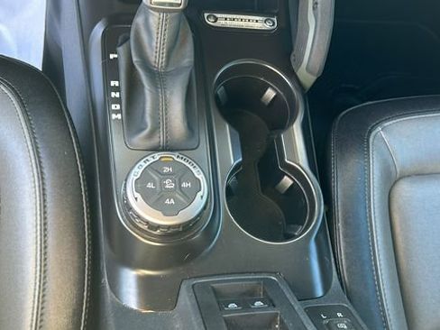 Certified 2024 Ford Bronco Everglades image 22