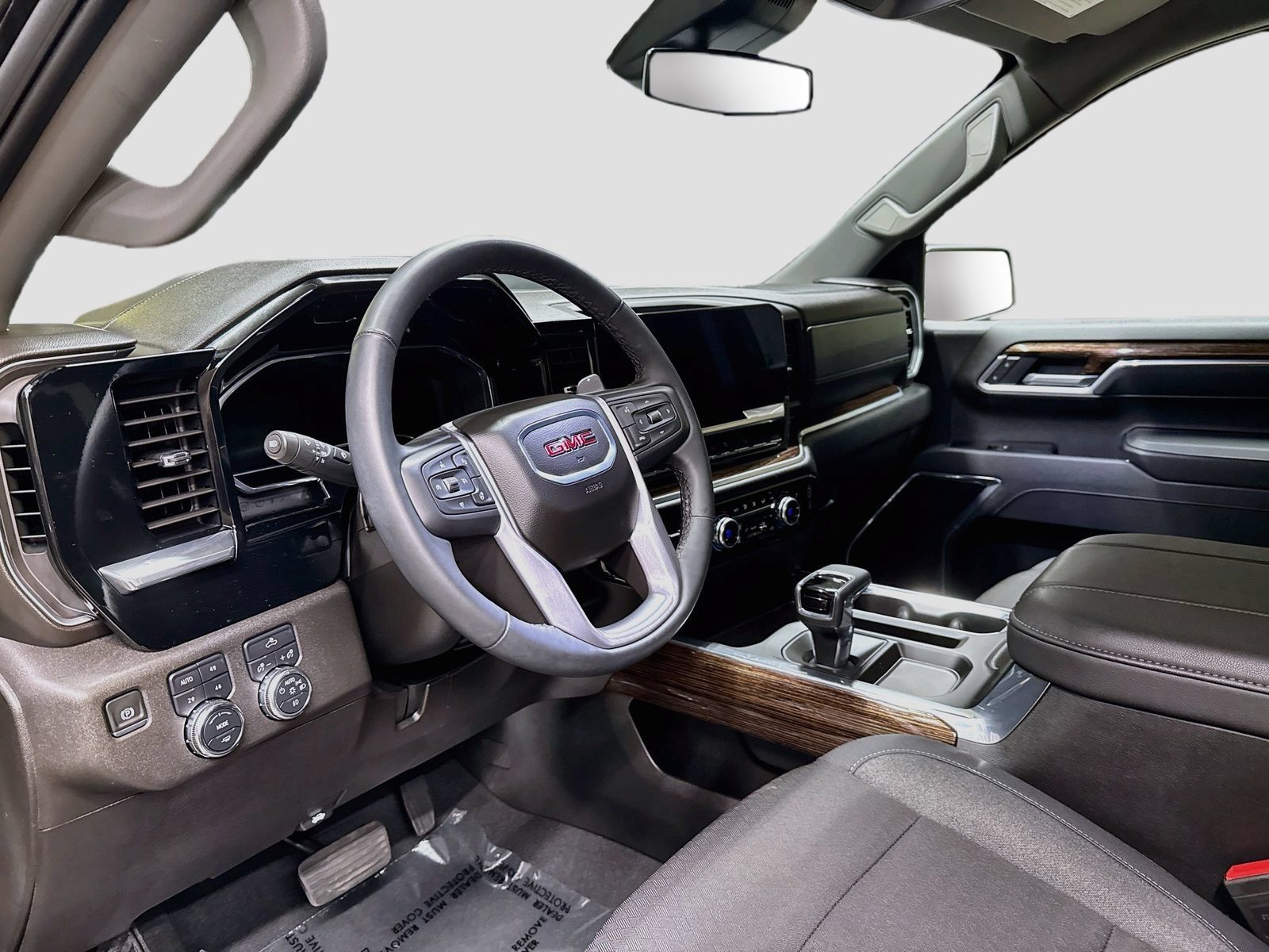 Used 2025 GMC Sierra 1500 Elevation AWD/4WD image 10