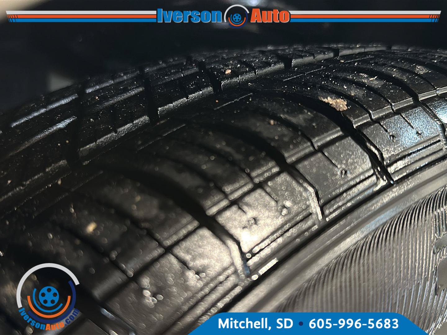 Used 2025 Chevrolet Malibu LT FWD image 11