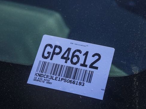 Used 2023 Kia Niro EX Touring image 28