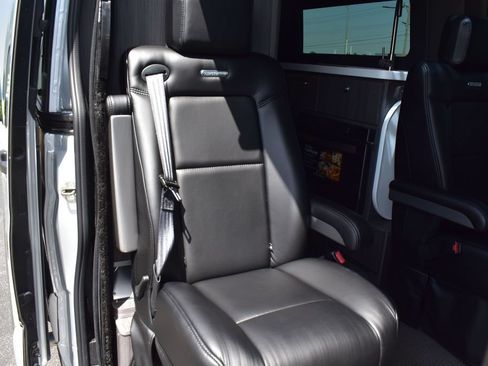 Used 2022 Mercedes-Benz Sprinter 3500 image 36