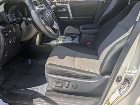 Used 2016 Toyota 4Runner SR5 image 12