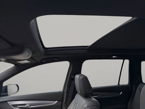 New 2025 Cadillac XT6 Luxury image 29