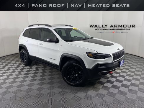 Used 2020 Jeep Cherokee Trailhawk image 1