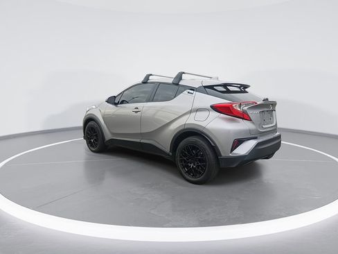 Used 2019 Toyota C-HR LE image 8