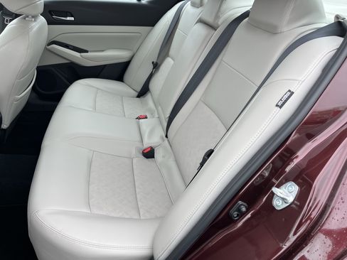 Used 2023 Nissan Altima 2.5 SL AWD/4WD image 17