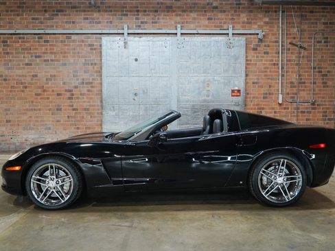 Used 2008 Chevrolet Corvette Coupe w/ Preferred Equipment Group RWD image 44