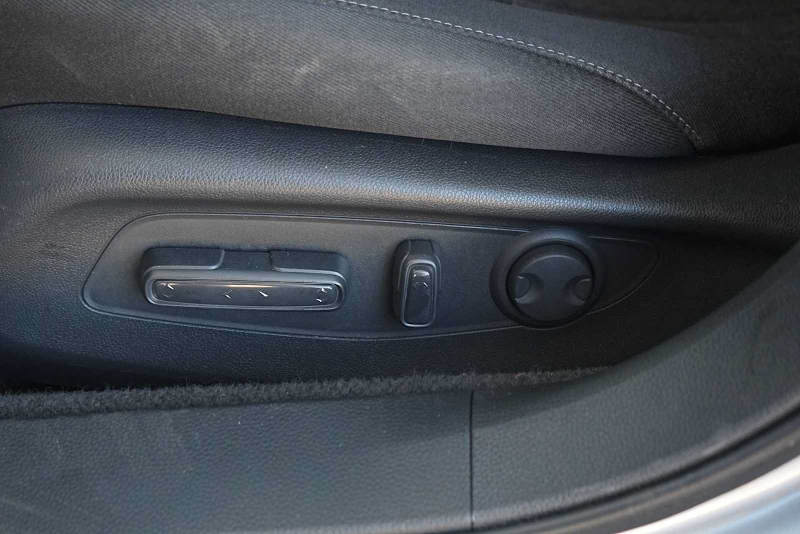 Used 2023 Honda Accord Sport image 12