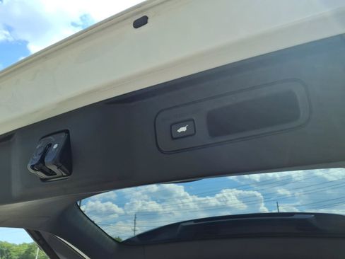 Used 2023 Honda Pilot EX-L image 16