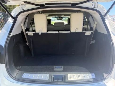 Used 2019 INFINITI QX60 Luxe w/ Essential Package FWD image 14