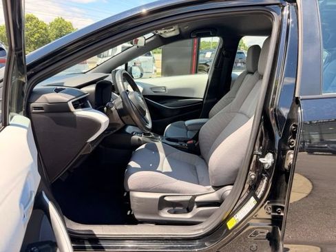 Used 2025 Toyota Corolla SE FWD image 20