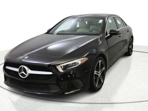 Used 2021 Mercedes-Benz A 220 4MATIC w/ Premium Package image 3