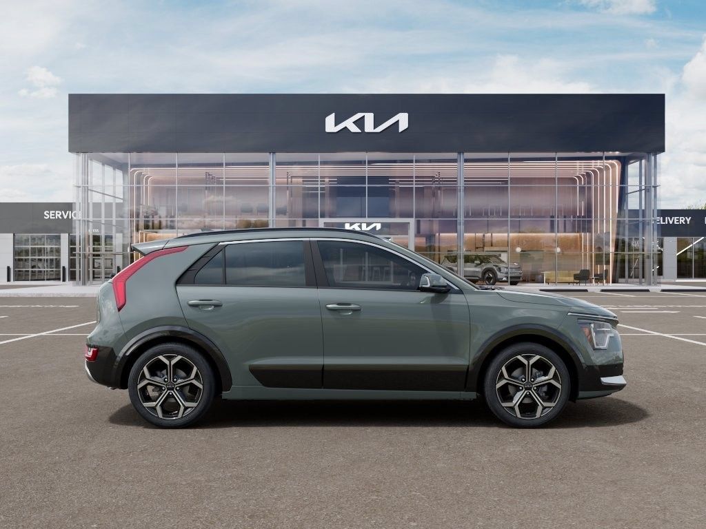 New 2026 Kia Niro SX Touring FWD image 3