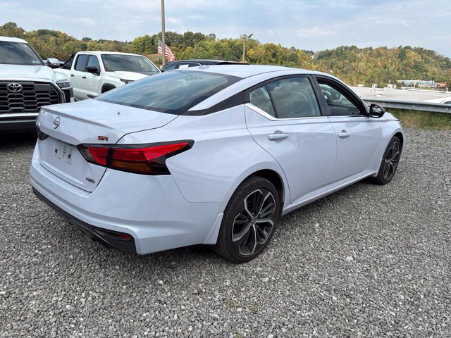 Certified 2024 Nissan Altima 2.5 SR w/ SR Premium Package AWD/4WD image 5