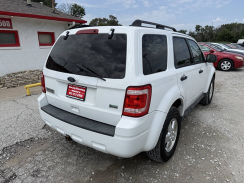Used 2011 Ford Escape XLT w/ Class II Trailer Tow Pkg AWD/4WD image 3