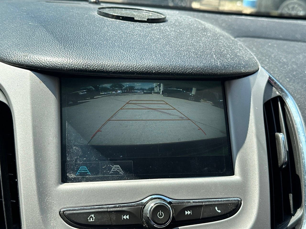 Used 2018 Chevrolet Cruze LS FWD image 20
