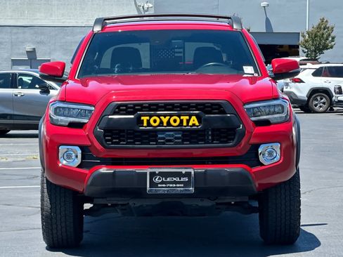 Used 2023 Toyota Tacoma TRD Off-Road AWD/4WD image 10