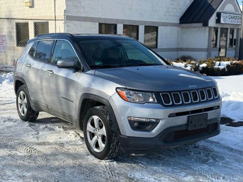 Used 2018 Jeep Compass Latitude w/ Popular Equipment Group image 3