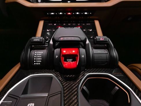 New 2025 Lamborghini Urus SE image 33