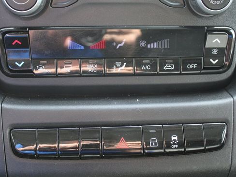 Used 2023 RAM ProMaster 2500 image 43