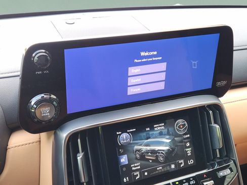 New 2026 Lexus LX 600 4WD w/ Premium Package image 9