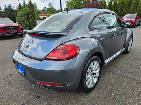 Used 2017 Volkswagen Beetle 1.8T S FWD image 5