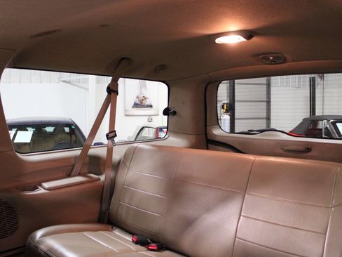 Used 2004 Ford Excursion Limited image 40