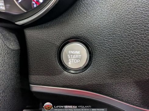 Used 2022 Kia Stinger GT1 AWD/4WD image 22