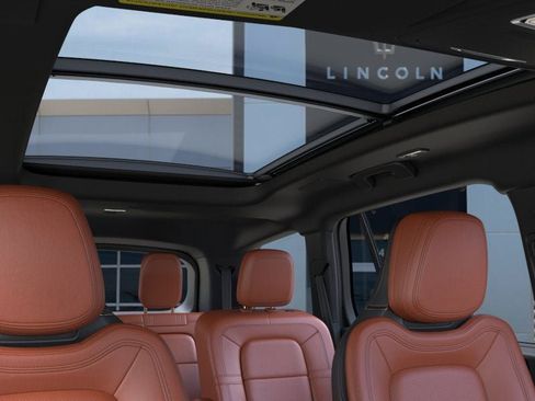 New 2025 Lincoln Aviator Reserve w/ Equipment Group 201A image 22